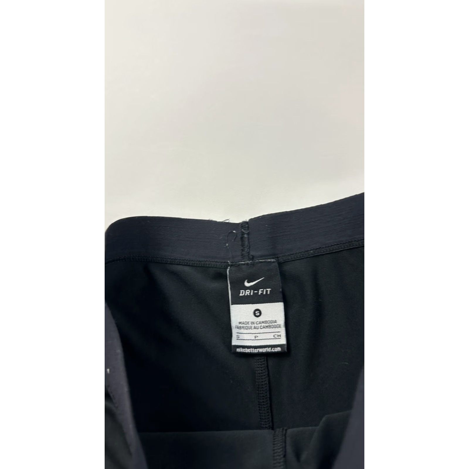 Nike Nike Leggings Women S Black Cropped Tennis Activewear Size 28" / US 6 / IT 42 - 7 Thumbnail