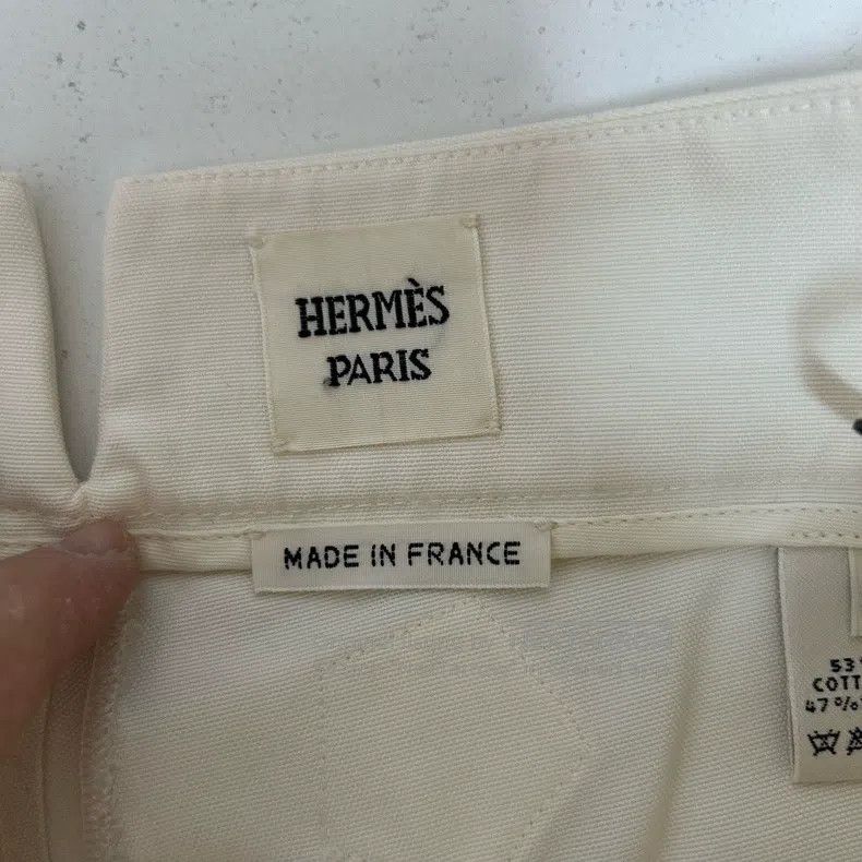 Hermes Hermes Off-White Casual Shorts Size 27" / US 4 / IT 40 - 3 Thumbnail