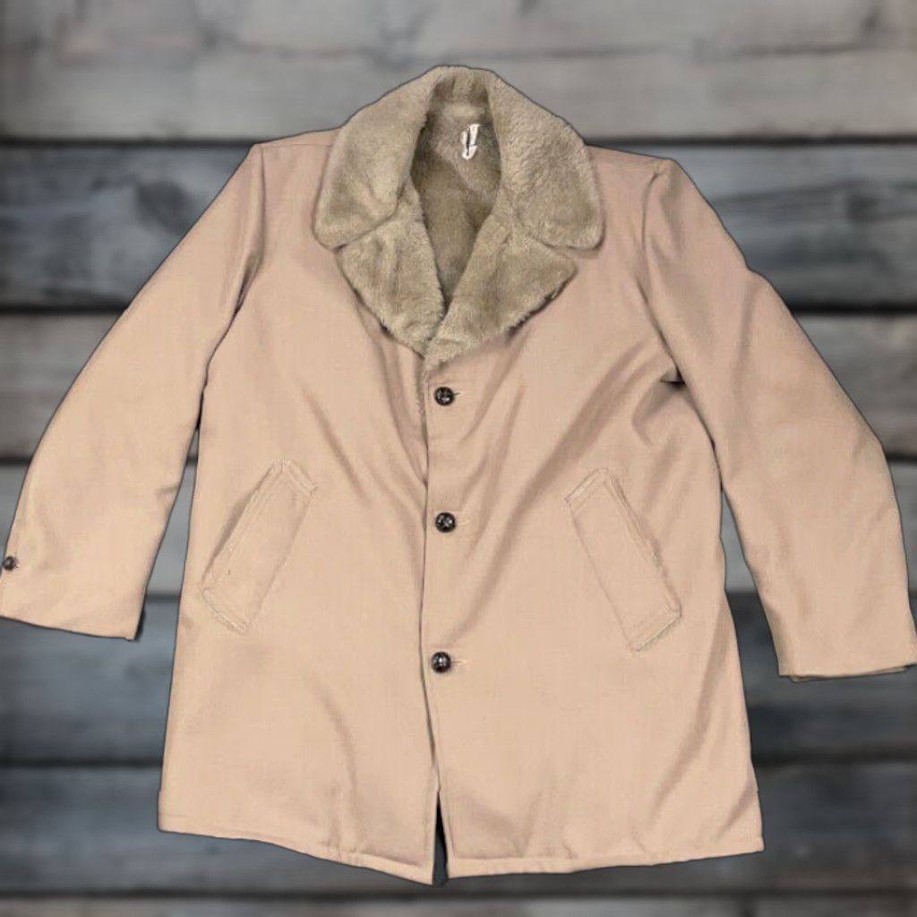Vintage VTG 70s Beige 3-Button Top Coat Faux Fur Collar Lined Overcoat USA Made 44 Coat Mens Beige 70s VTG Size US XXL / EU 58 / 5 - 1 Thumbnail