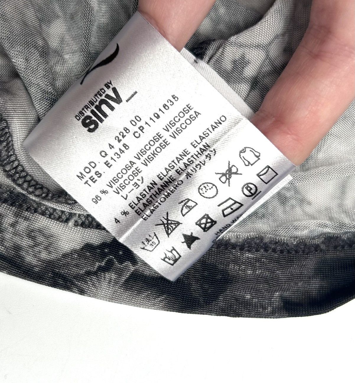 McQ Alexander McQueen Alexander McQueen McQ Bat All Over Print T-Shirt Viscose Size XS / US 0-2 / IT 36-38 - 10 Thumbnail