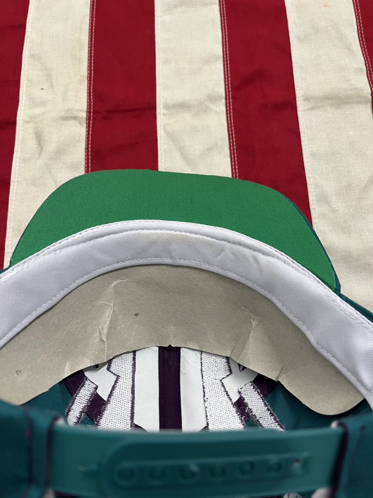 NHL Vintage Anaheim Mighty Ducks All Over Print Hat NHL 90s Cap Size ONE SIZE - 8 Thumbnail