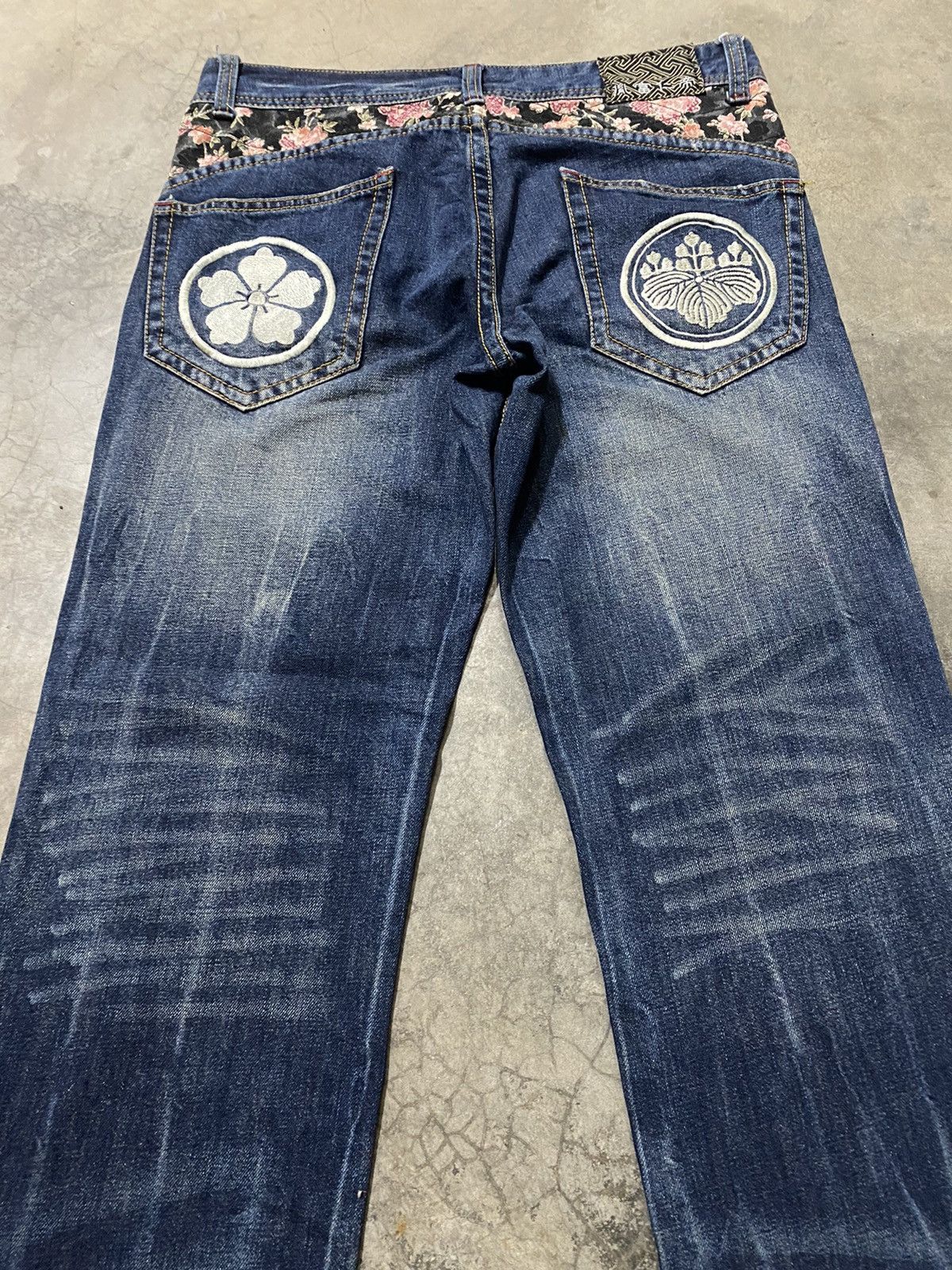 Hysteric Glamour × If Six Was Nine × Tornado Mart Baggy Jeans Japanese Infinity Embroidery Sukajan Japan Size US 34 / EU 50 - 4 Thumbnail