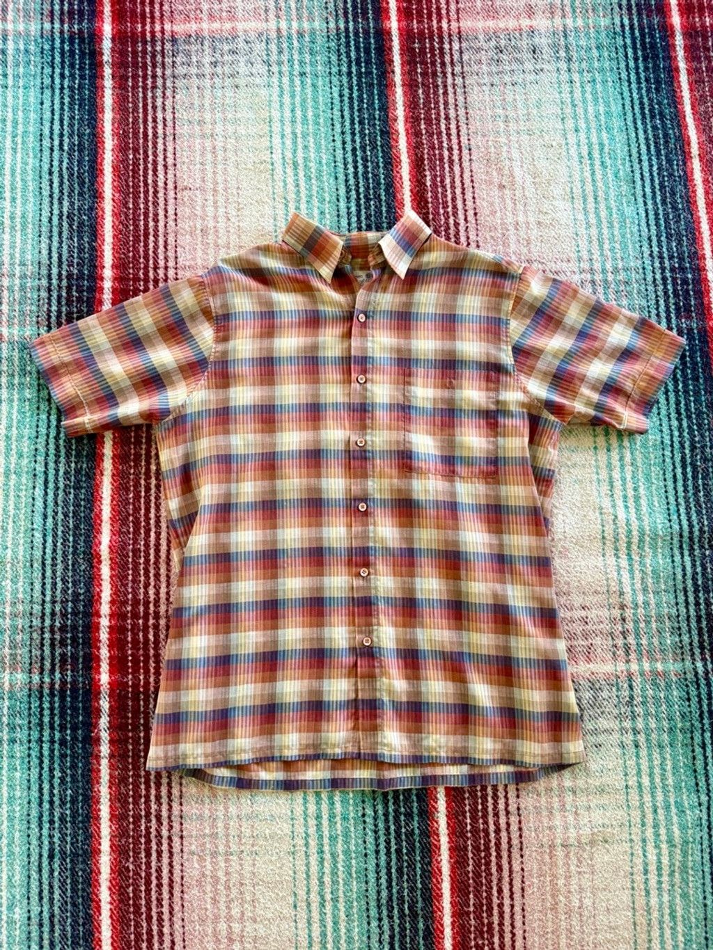 Van Heusen 80s Men's Van Heusen Plaid Button Down Shirt L Red Blue Size US L / EU 52-54 / 3 - 1 Thumbnail