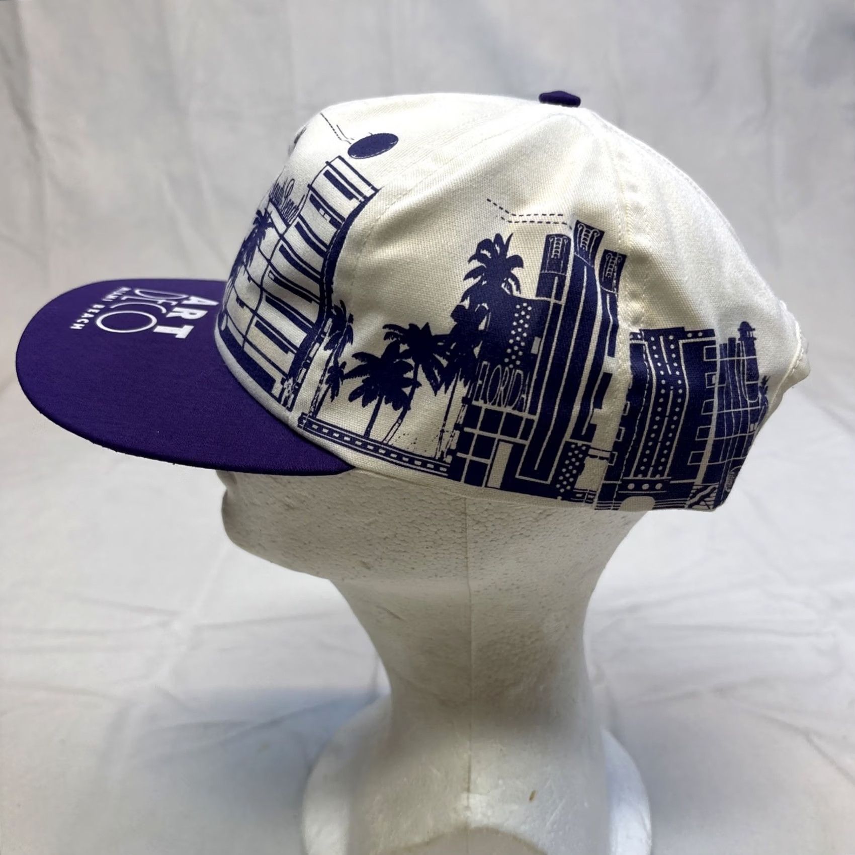 Vintage VINTAGE Unbranded Snapback Hat USA Art Deco Miami Beach Skyline Purple White White One Size Men Hats Mens Size ONE SIZE - 7 Thumbnail