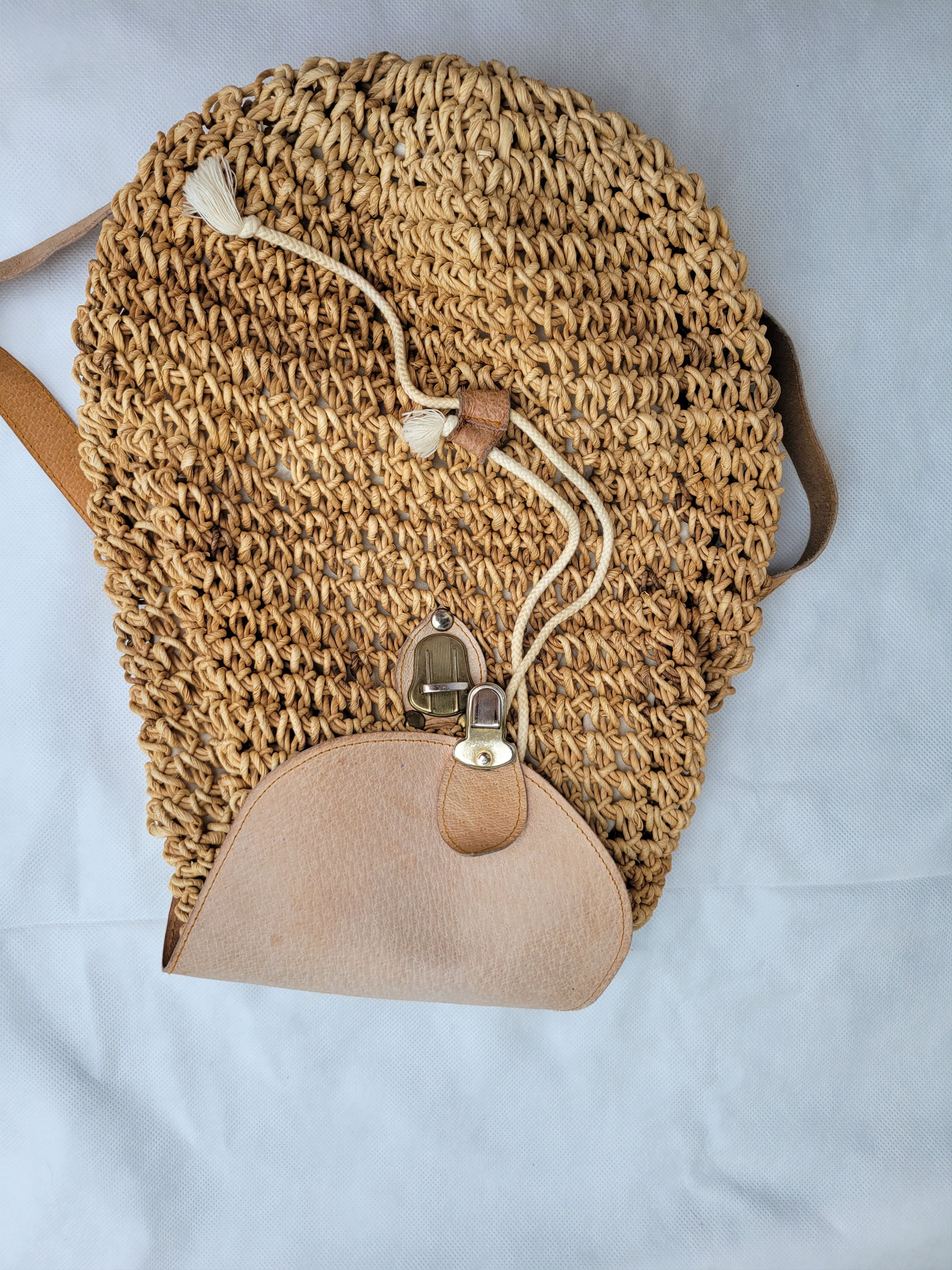 Handmade × Vintage Crown Vintage Wicker Backpack Design Purse Leather Strap Size ONE SIZE - 13 Thumbnail
