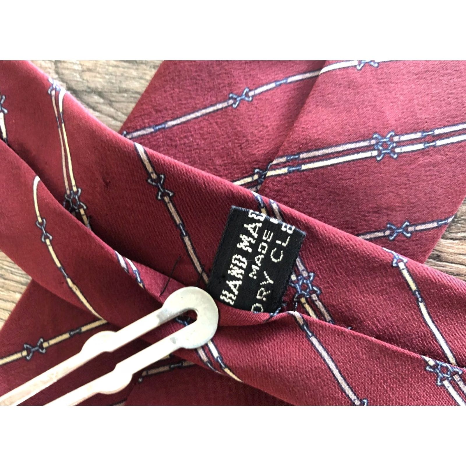Celine CÉLINE Paris Silk Men Tie Striped Hand Made Burgundy 100% Silk Classic Neckwear Size ONE SIZE - 7 Thumbnail