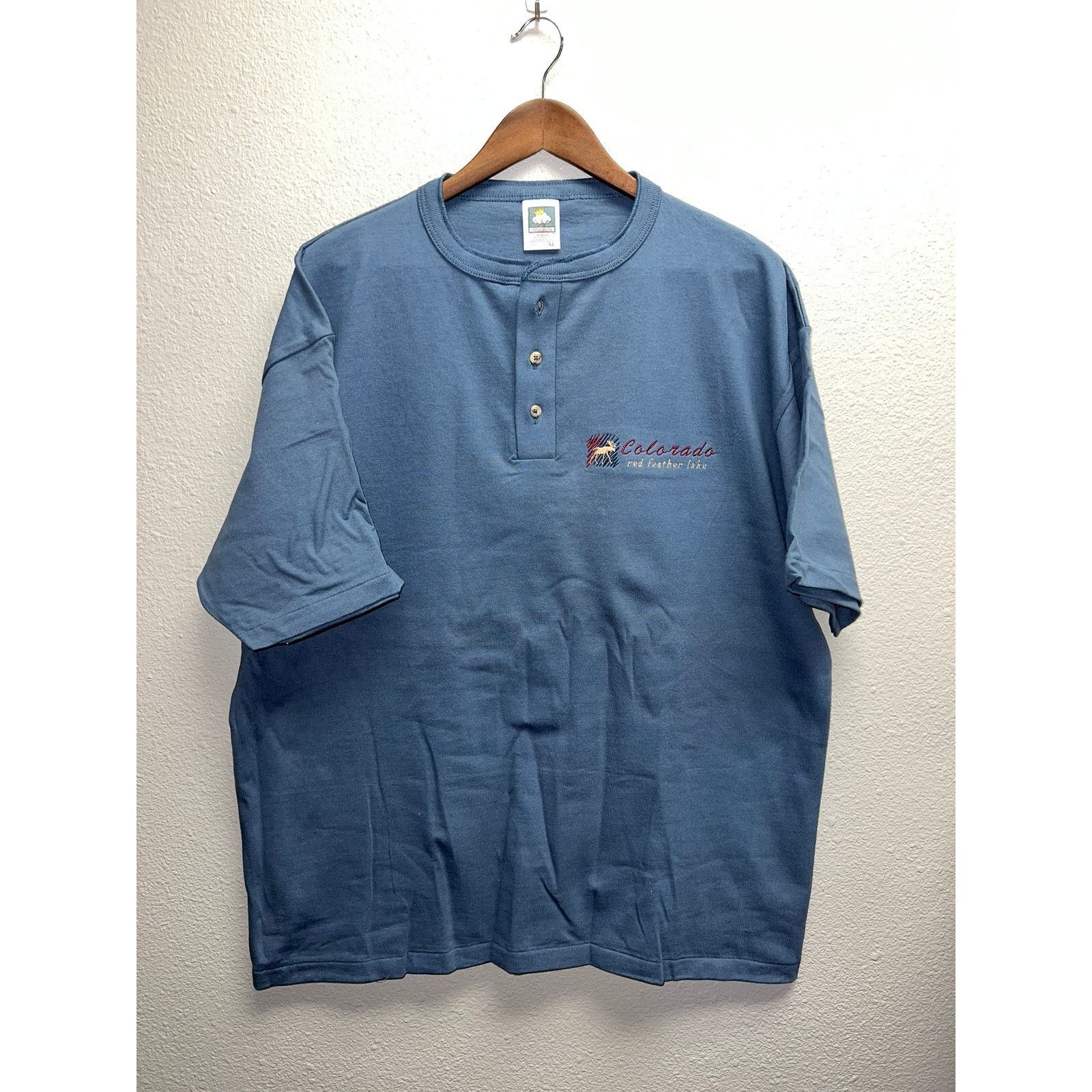 Anvil 90s Colorado Red Feather Lake Embroidery Blue Shirt X-Large Size US XL / EU 56 / 4 - 1 Thumbnail