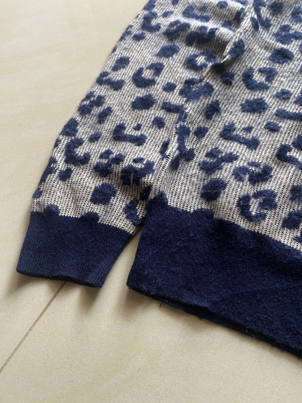 Acne Studios Acne Studios Leopard Knit Sweater Size US S / EU 44-46 / 1 - 2 Thumbnail