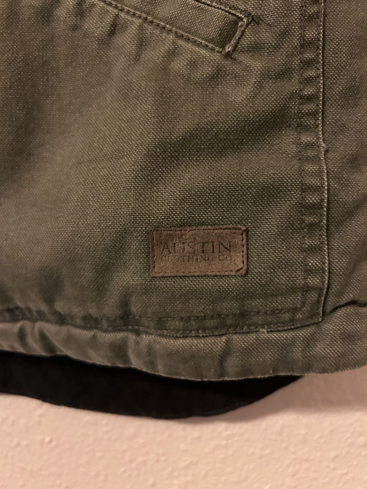 Vintage Mens Boxy Cropped Workwear Austin Vest Size US XL / EU 56 / 4 - 3 Thumbnail