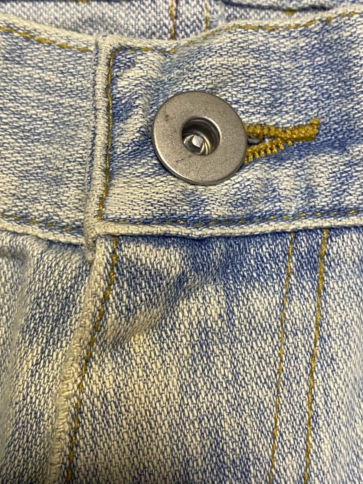 Japanese Brand Vintage Japanese Brands Faded Wash Distressed Loose Jeans Size US 32 / EU 48 - 12 Thumbnail