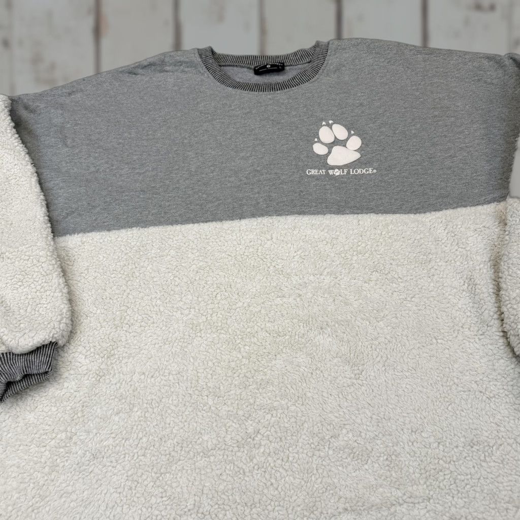 Vintage VINTAGE Great Wolf Spirit Jersey Women's Large The Snuggle Is Real Grey & Sherpa Size L / US 10 / IT 46 - 1 Thumbnail