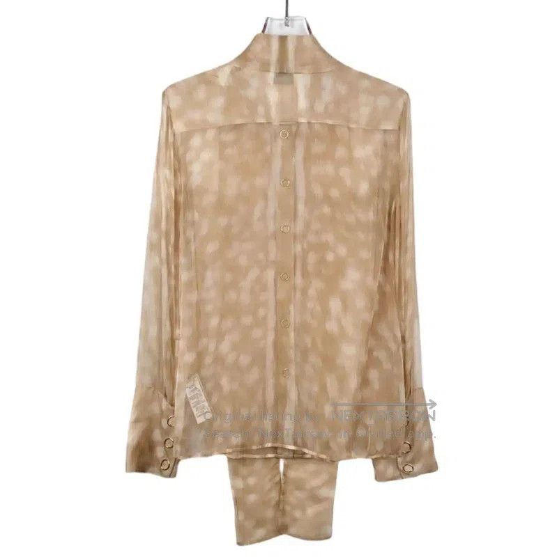 Burberry Burberry Silk Shirt in Light Brown. Size XS / US 0-2 / IT 36-38 - 2 Thumbnail