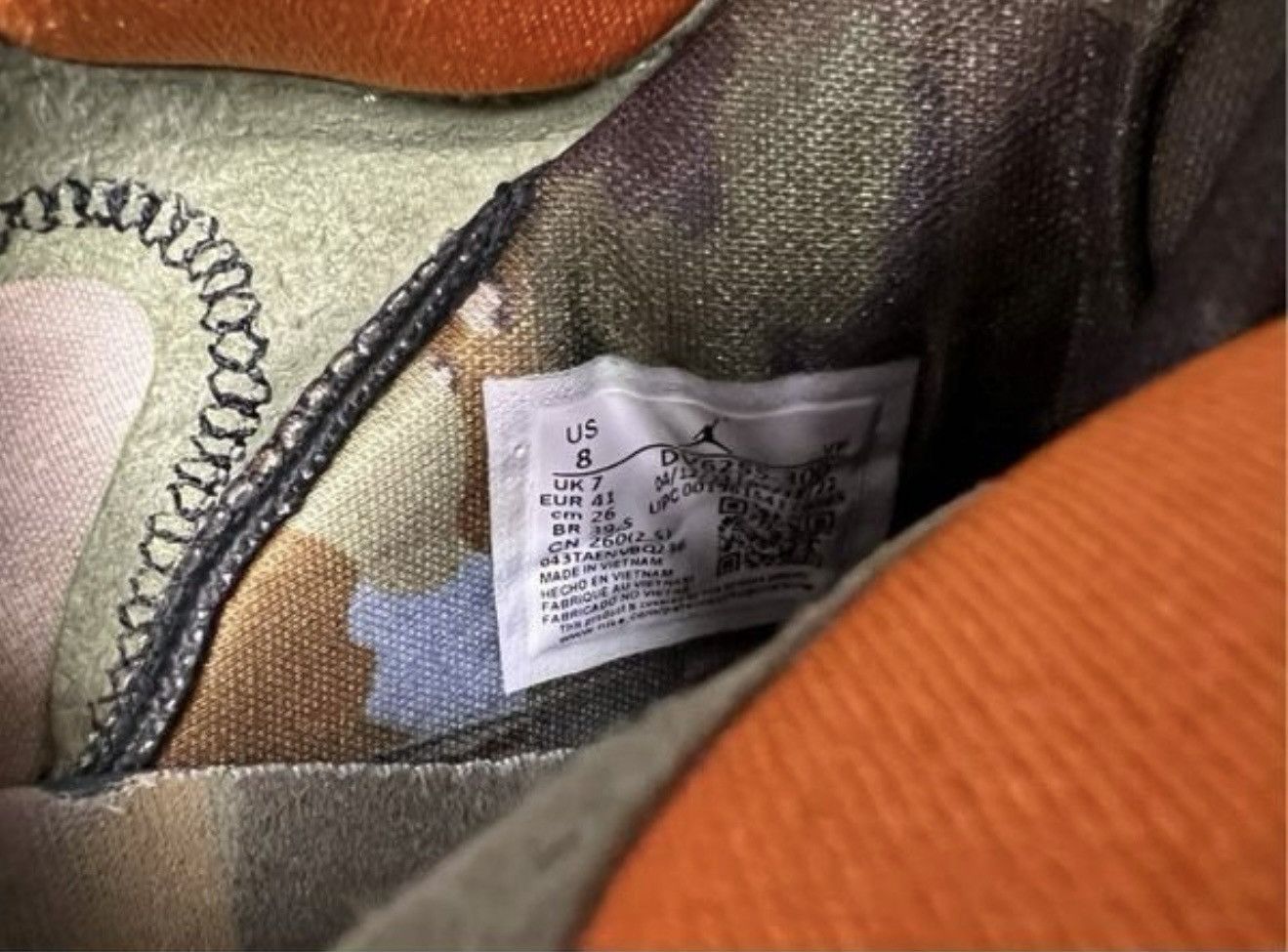 Jordan Brand × Undefeated Nike Undefeated Jordan Men’s 8 Shoes 37 SP Flight Jacket Size US 8 / EU 41 - 8 Thumbnail