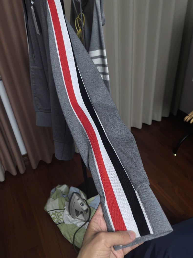 Thom Browne Thom browne Striped hooded sweatshirt 2504-Nextarrow Size US M / EU 48-50 / 2 - 5 Thumbnail