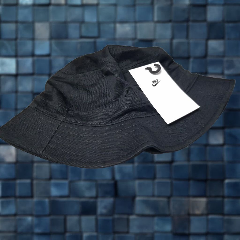 Supreme × Nike Dazzle Crusher Black L/XL Supreme Hat Nike Dazzle