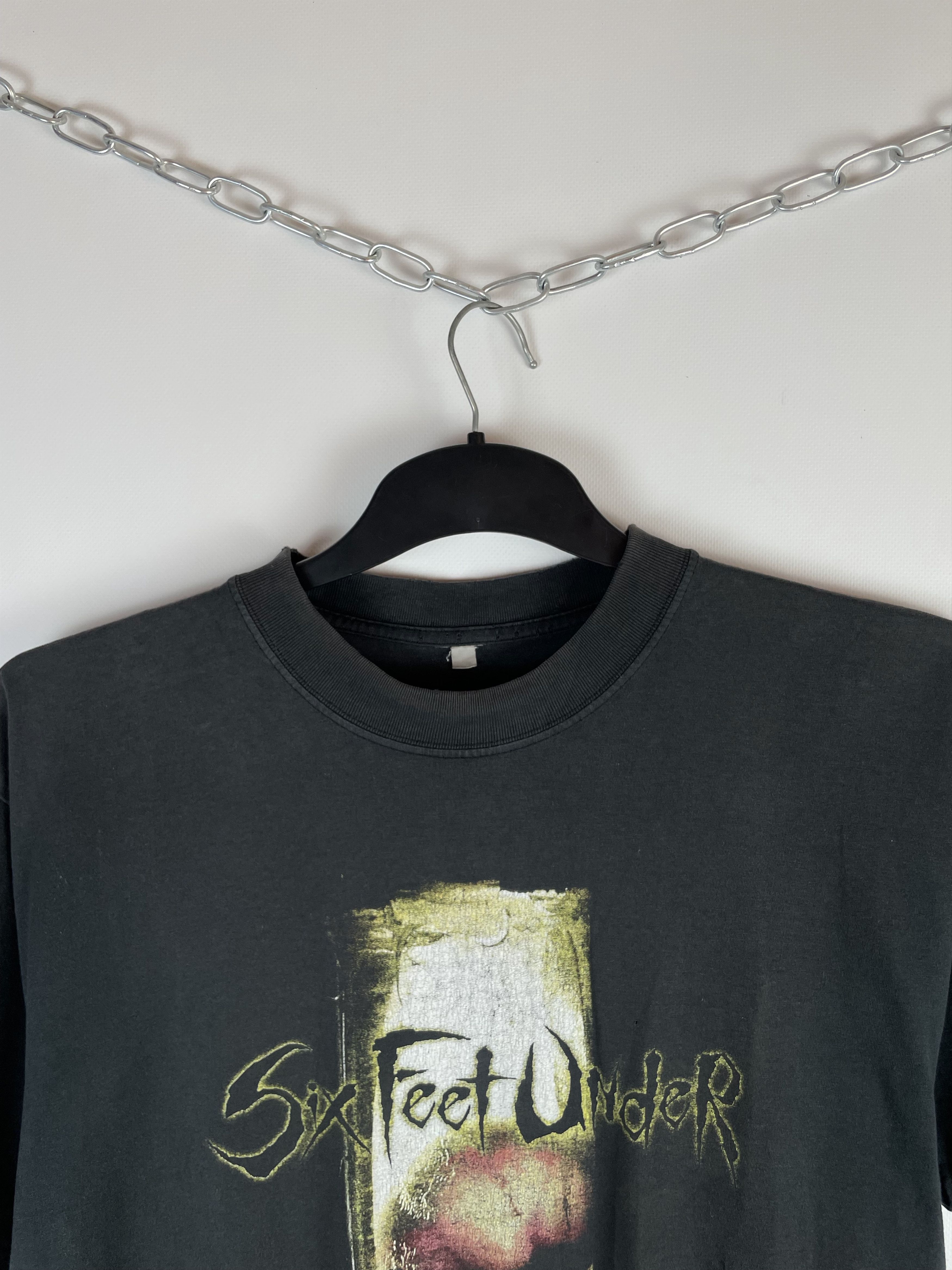 Band Tees Vintage Six Feet Under t shirt 90s Size US L / EU 52-54 / 3 - 4 Thumbnail