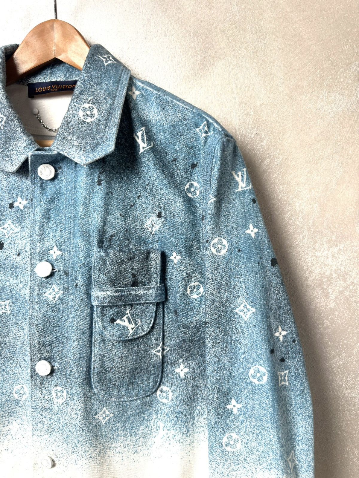 Louis Vuitton Louis Vuitton Monogram Gradient Denim Jacket Size US XS / EU 42 / 0 - 5 Thumbnail