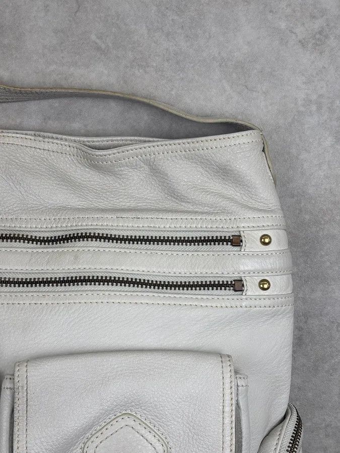 Marc Jacobs 2000s Marc by Marc Jacobs Cream Leather Multi-Pocket Shoulder Bag Size ONE SIZE - 9 Thumbnail