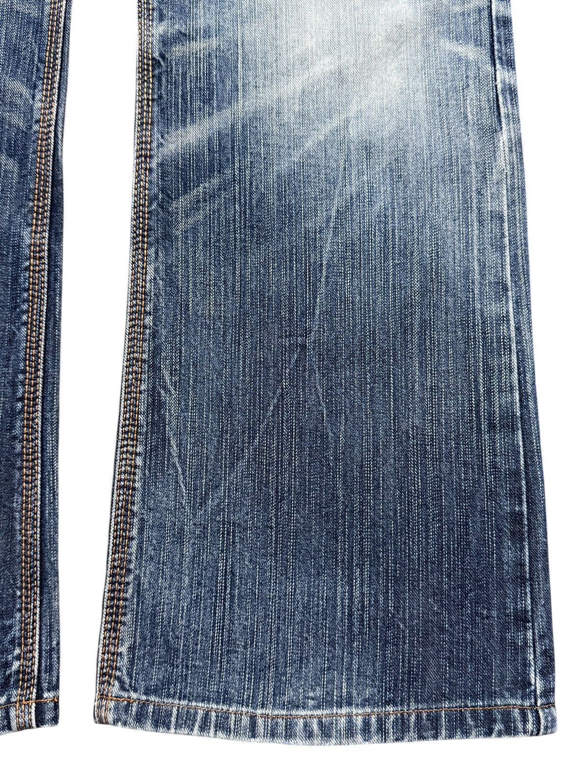 Edwin Vintage 90s Edwin XV Faded Wash Whisker Distressed Bootcut Size US 31 - 8 Thumbnail