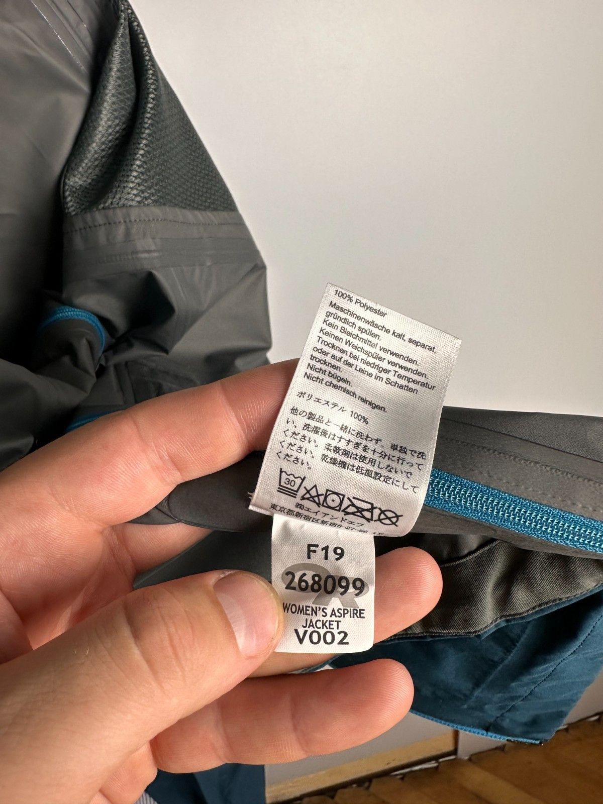 Outdoor Research Outdoor Research Foray Gore-Tex Jacket Waterproof Blue Sz S Size S / US 4 / IT 40 - 13 Thumbnail