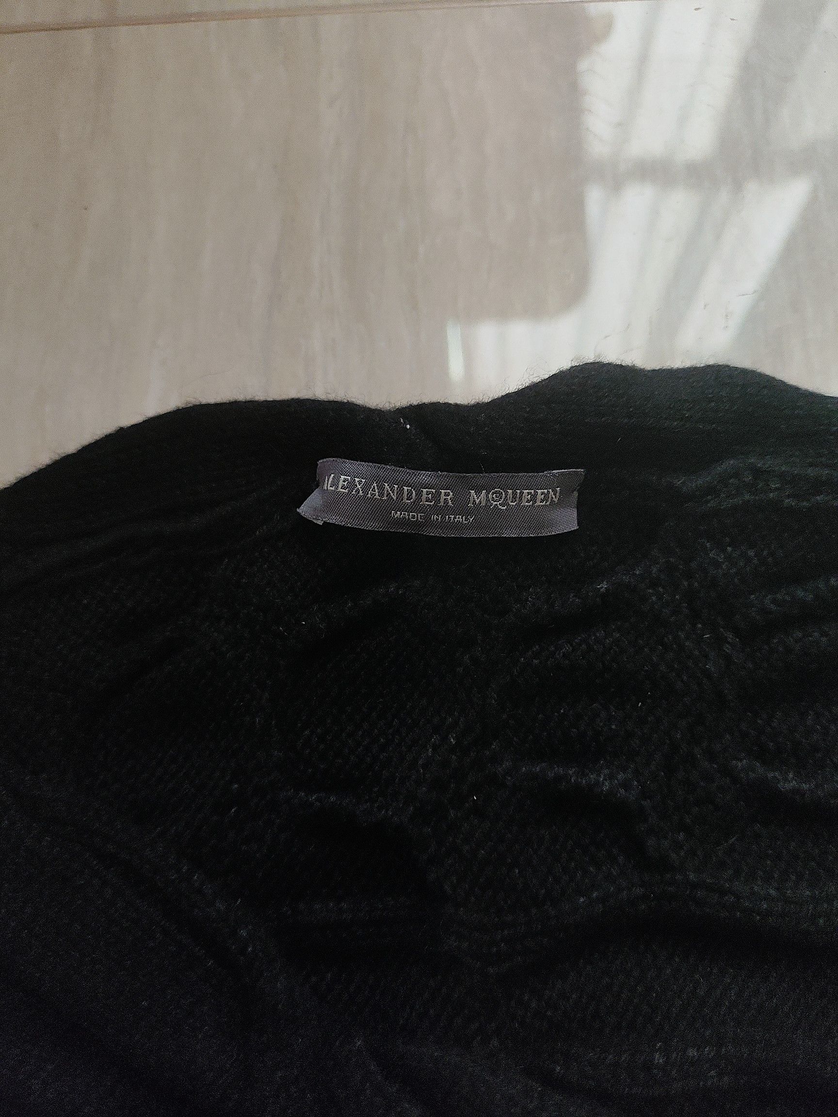 Alexander McQueen Alexander Mcqueen Archive asymmetric knitted sweater Size S / US 4 / IT 40 - 4 Thumbnail