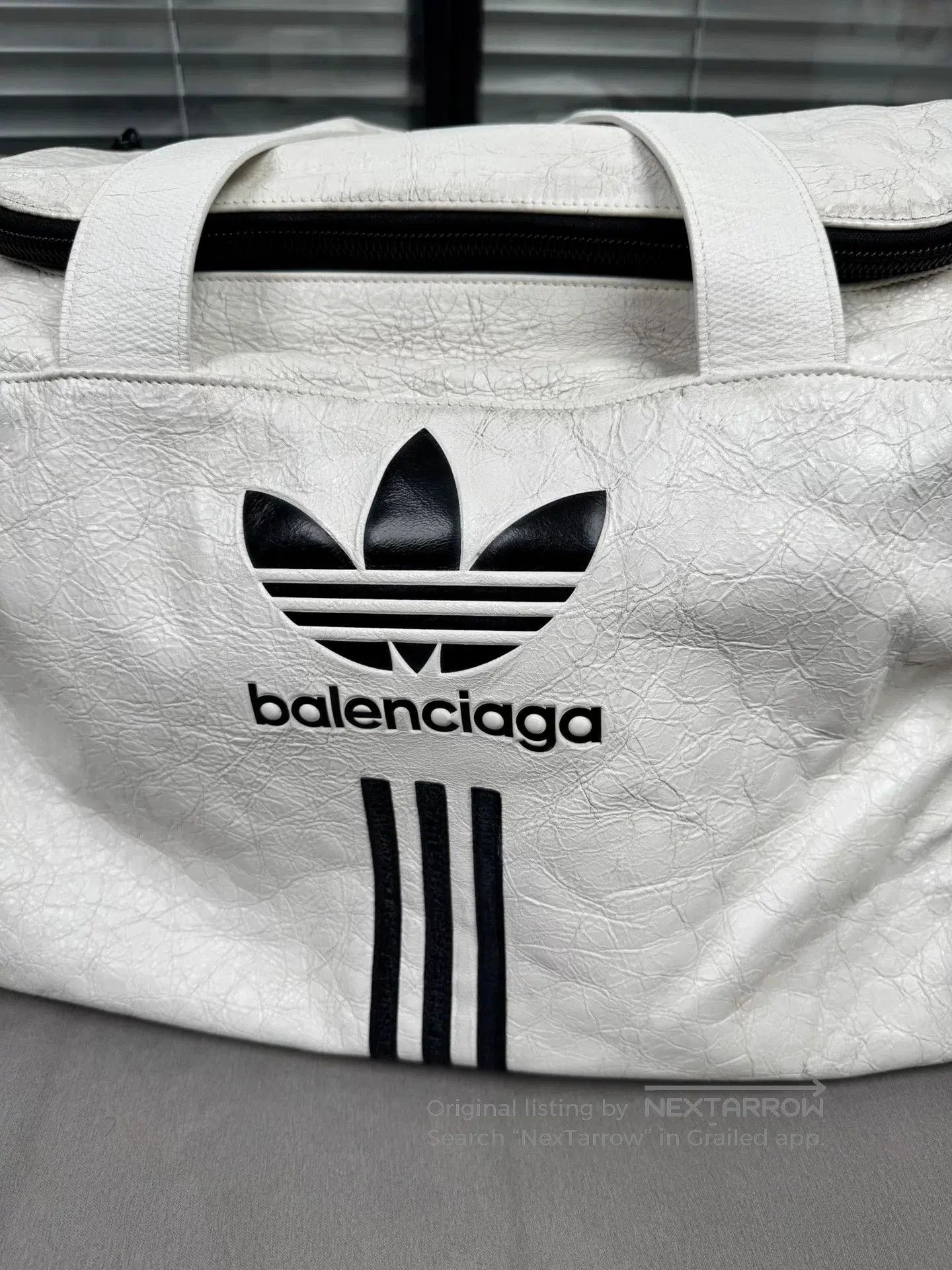 Balenciaga Balenciaga Adidas White Crossbody Travel Bag. Size ONE SIZE - 4 Thumbnail