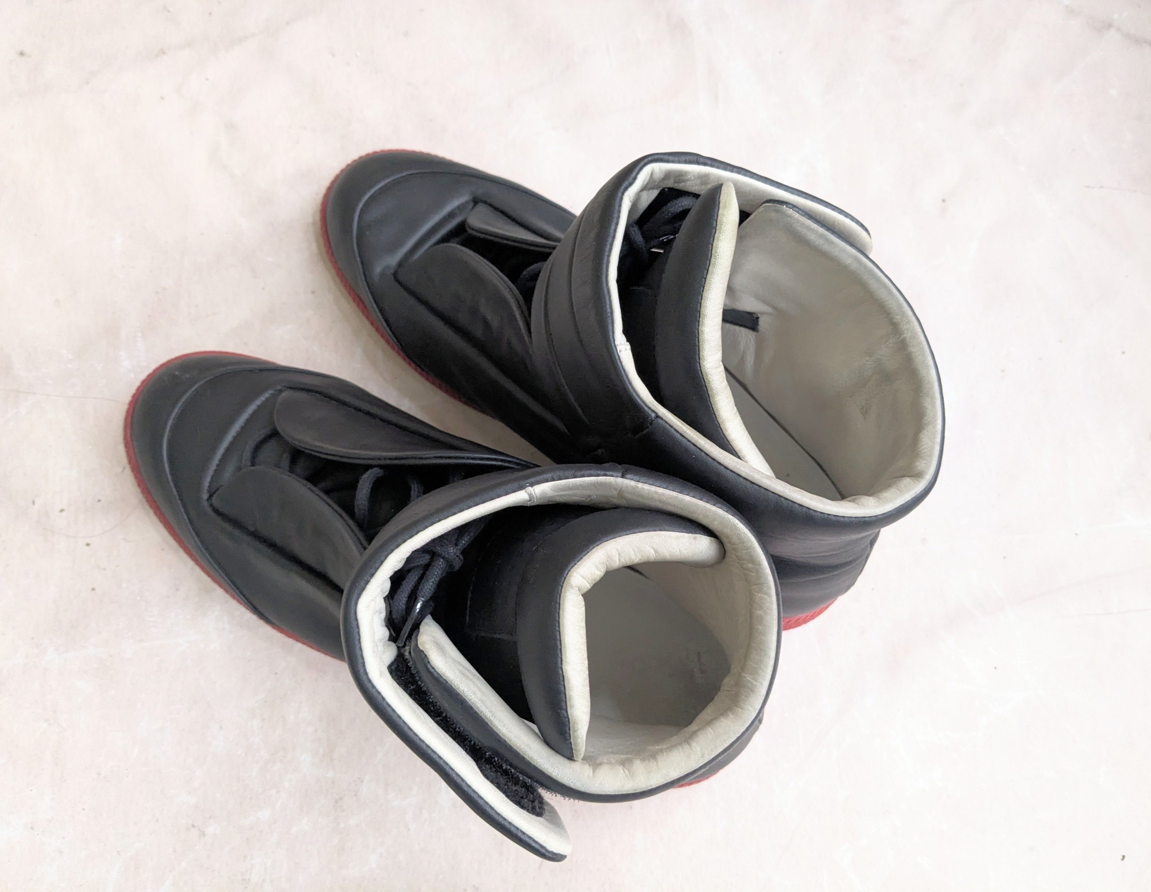 Maison Margiela Maison Margiela Future High Top Sneakers Black Red 10 43 Size US 10 / EU 43 - 13 Thumbnail