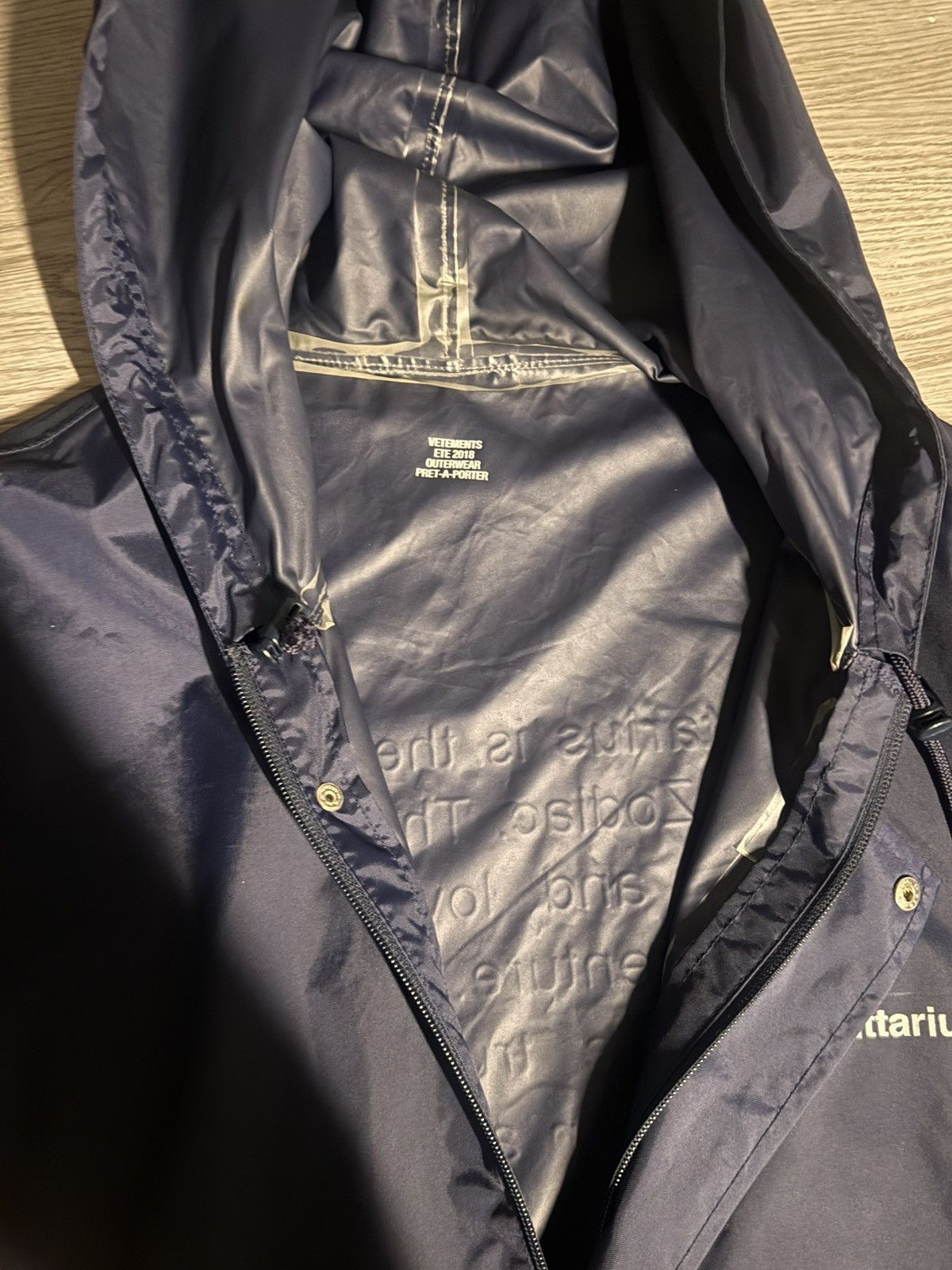 Vetements Vetements 2018 Sagittarius Raincoat Size US M / EU 48-50 / 2 - 4 Thumbnail