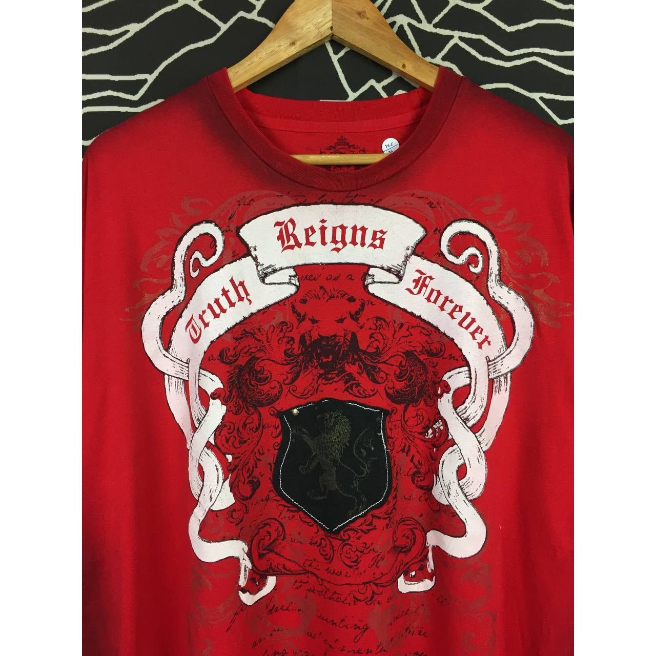 Affliction × Vintage Attitude Gold Reigns Truth Forever Affliction style Tee Size US XL / EU 56 / 4 - 3 Thumbnail