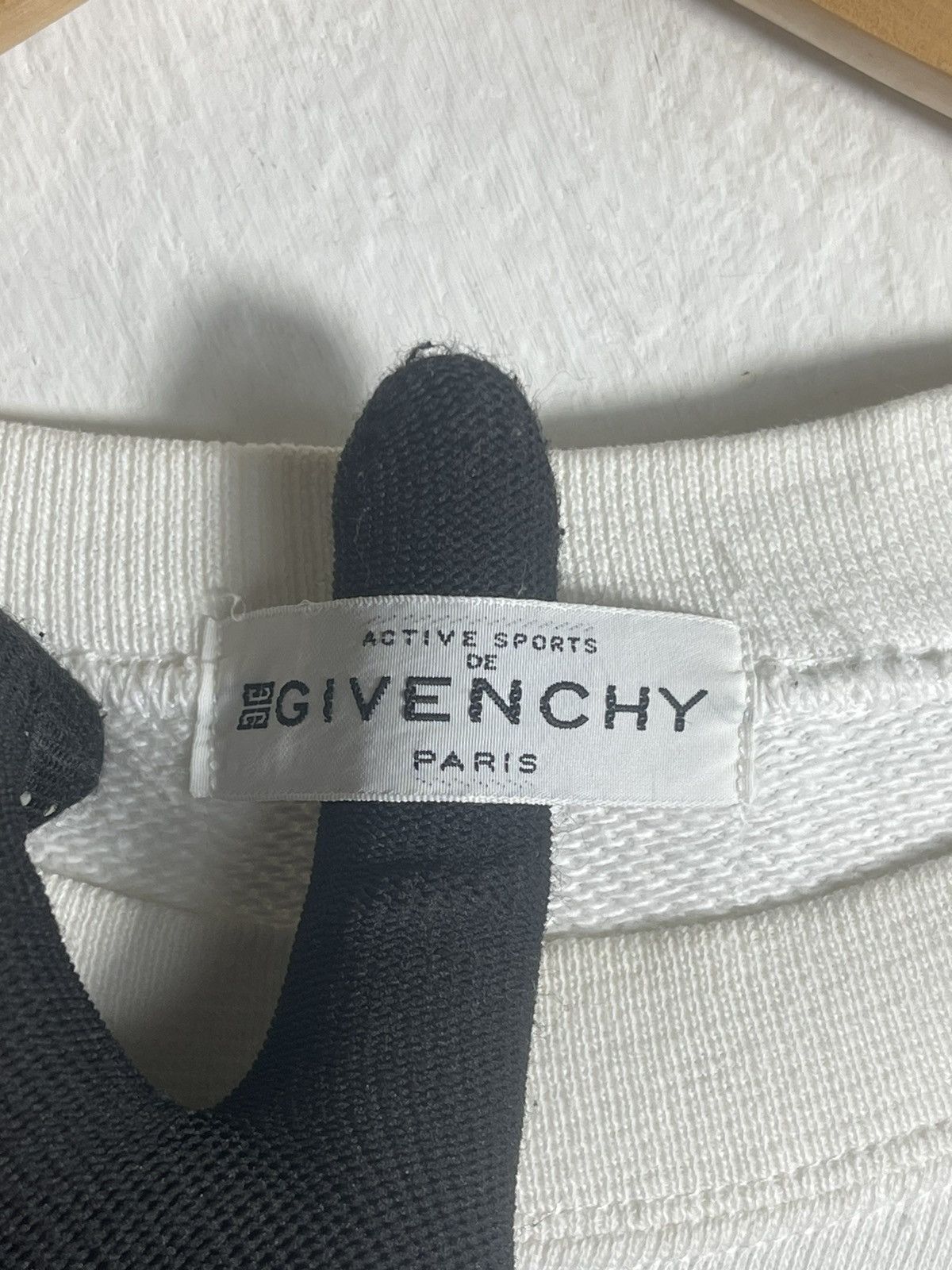 Givenchy Vintage Active Sports De Givenchy sweatshirt crewneck Size US M / EU 48-50 / 2 - 6 Thumbnail
