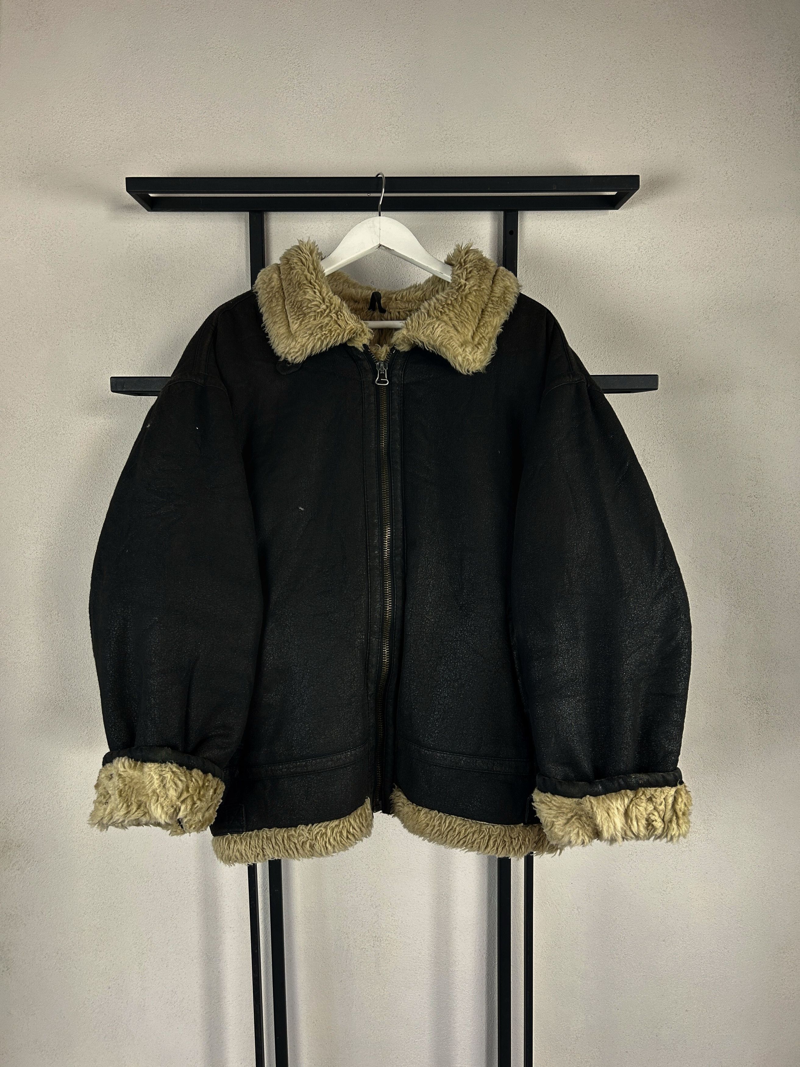 Japanese Brand Shearling Jacket Black Fur Lined Oversized Grunge Y2K Core Size US L / EU 52-54 / 3 - 9 Thumbnail