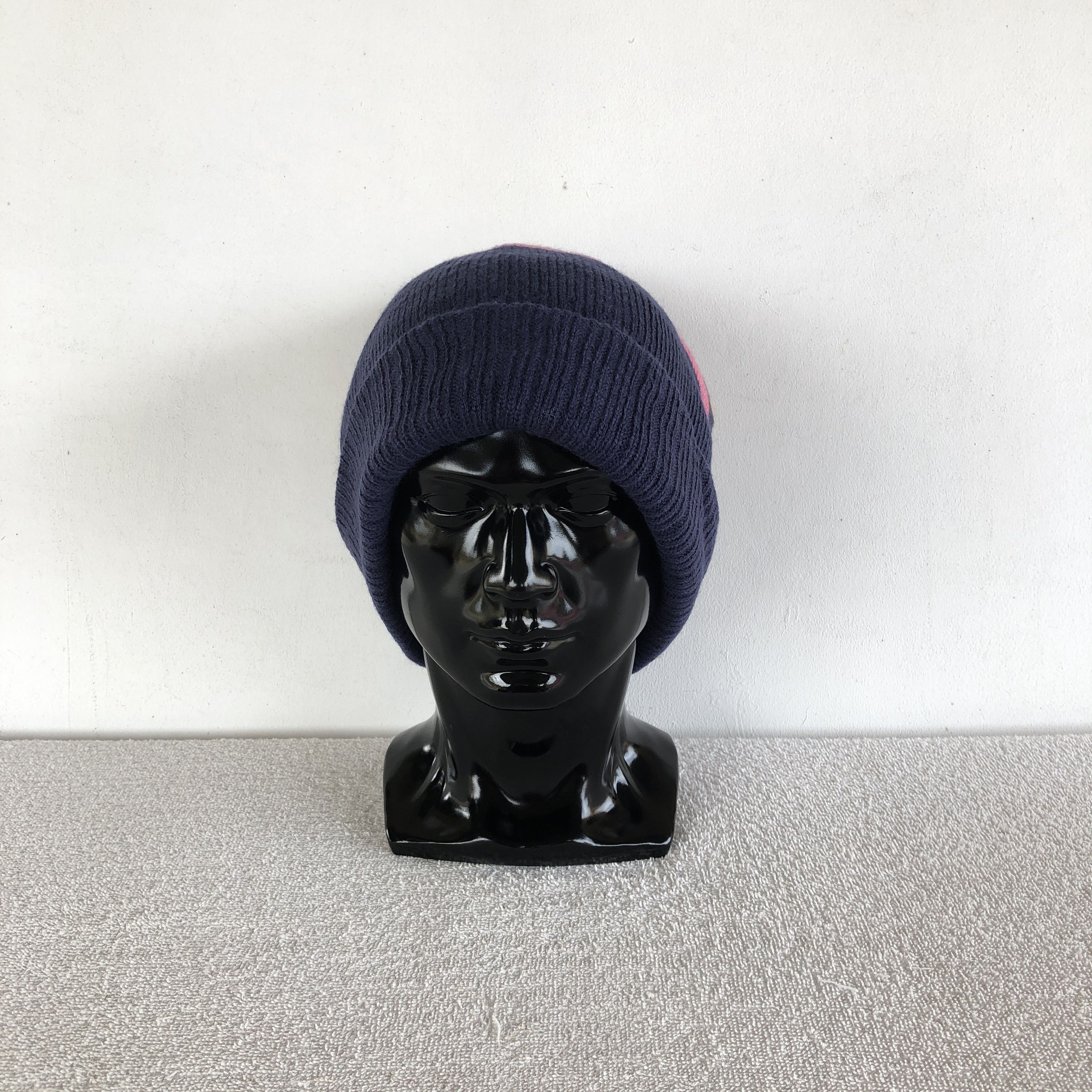 Japanese Brand Vintage Y2K Movie Star Beanie Skulls Pom Pom Snow Caps Hats Size ONE SIZE - 2 Thumbnail