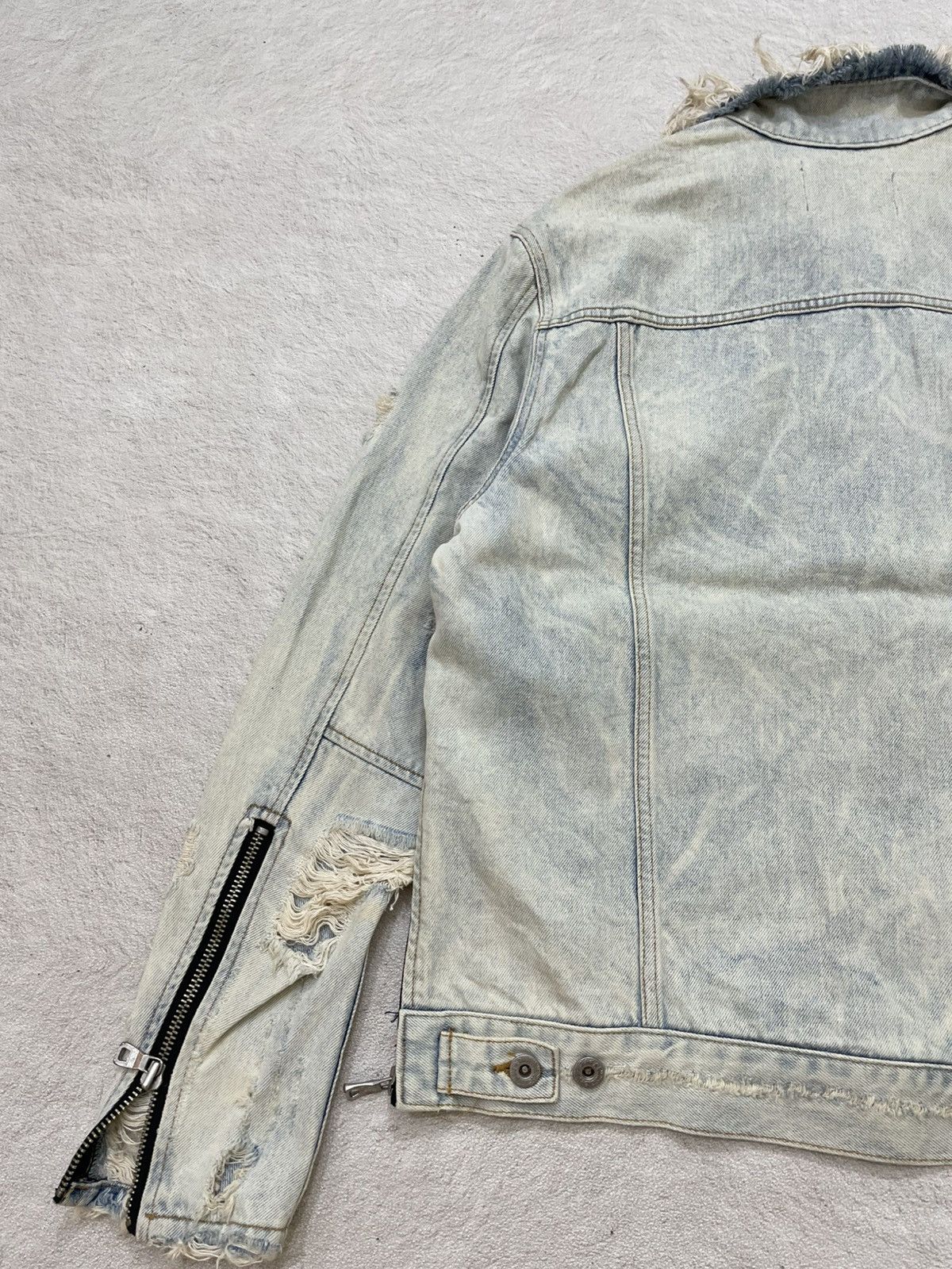 14th Addiction 00s Japan Light Blue Denim Jacket Heavy Distressed Vkei LGB Size US L / EU 52-54 / 3 - 8 Thumbnail