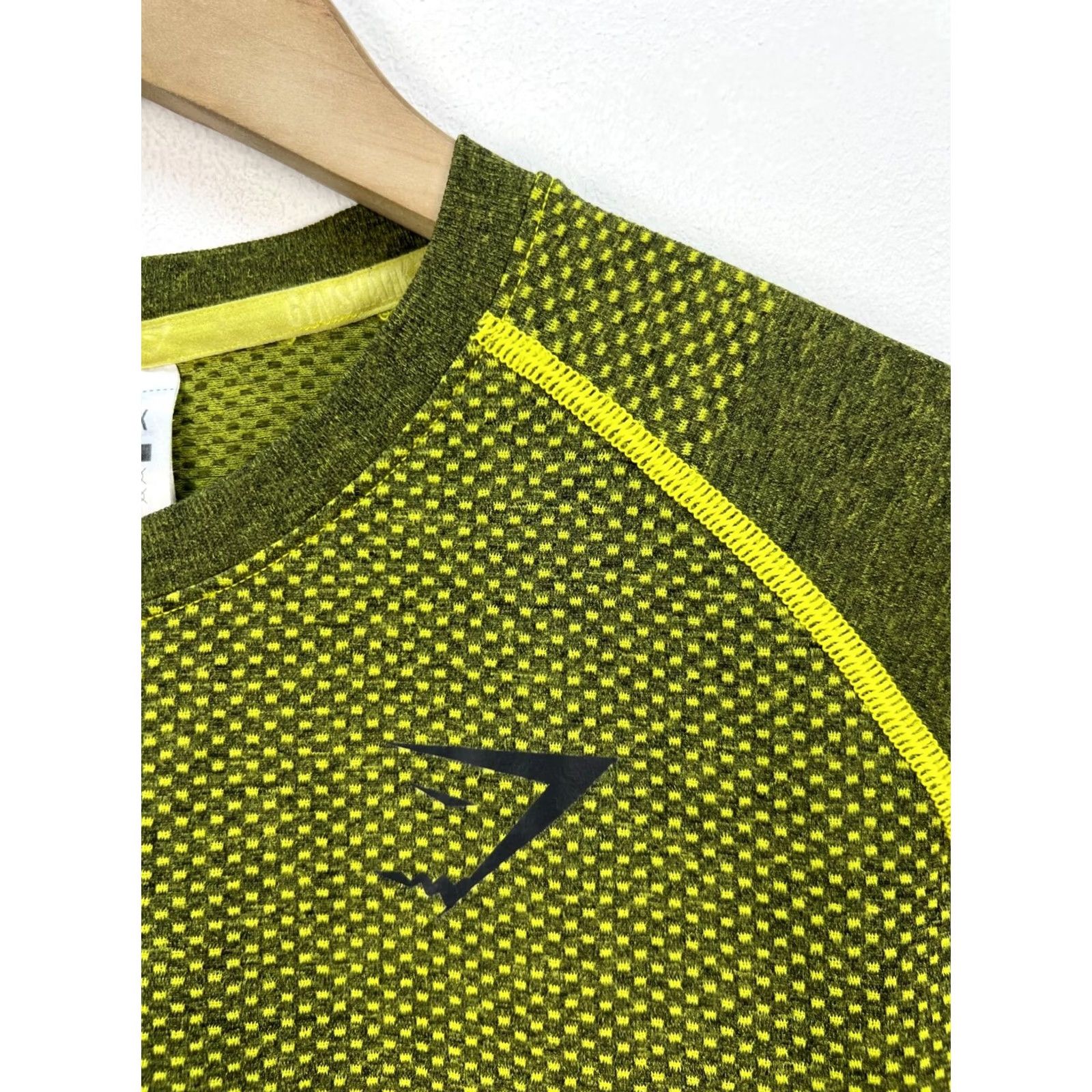 Gymshark GYMSHARK Shirt Men’s Size M David Laid Phantom Elite GYMSHARK DEVANT SEAMLESS Green Crew Neck Short Sleeve Activewear Shirts Mens Size US M / EU 48-50 / 2 - 3 Thumbnail