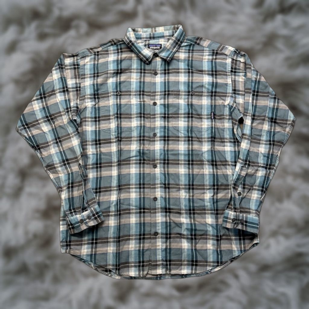 Patagonia Patagonia Shirt Mens XL Flannel Button-Up Plaid Blue White Organic Cotton Chore Size US XL / EU 56 / 4 - 1 Thumbnail