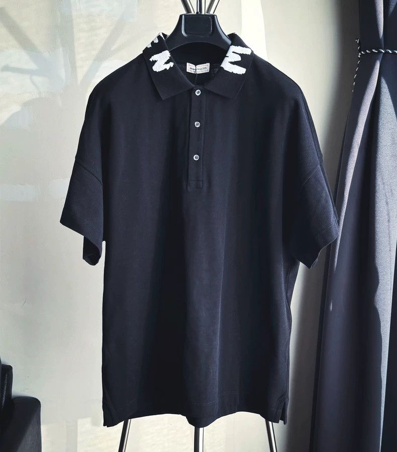 Alexander McQueen Alexander Mcqueen 22FW designer leading logo polo shirt Size US M / EU 48-50 / 2 - 1 Thumbnail