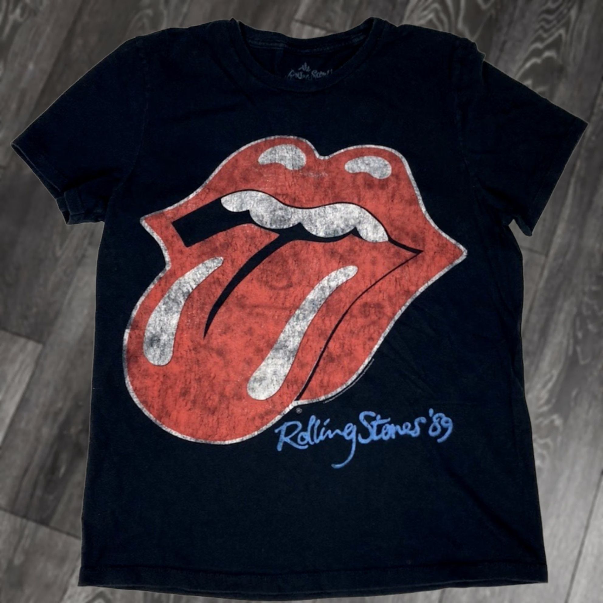 Vintage VINTAGE The Rolling Stones T-Shirt Womens Medium Black Short Sleeve Music Size M / US 6-8 / IT 42-44 - 1 Thumbnail