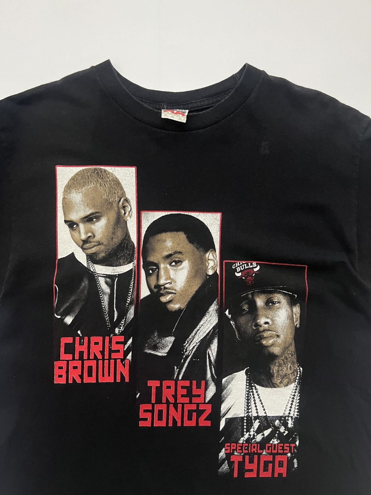 Band Tees Chris Brown & Trey Songz Between The Sheets Tour Size US M / EU 48-50 / 2 - 3 Thumbnail