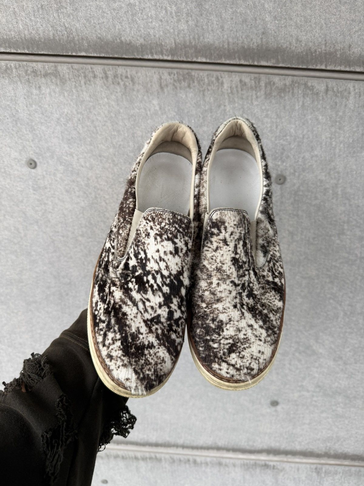 Maison Margiela Maison Margiela Cow Hair Slip Ons Size US 9 / IT 39 - 2 Thumbnail