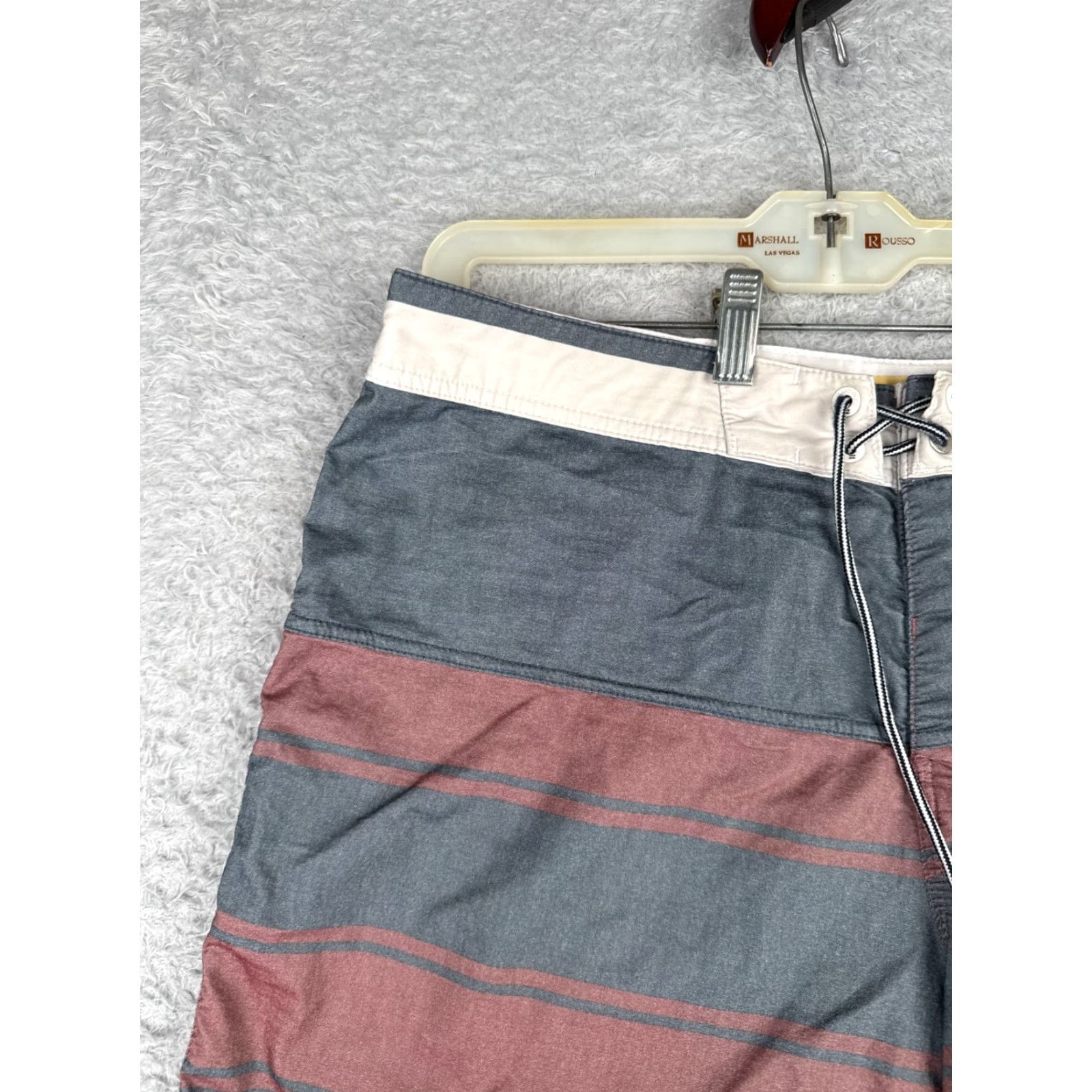 Billabong Billabong Mens Board Shorts Swim Trunks Gray Red Stripe 34x9 Beach Surf Pockets 100% Nylon Polyester, Blended Fabric Regular Men’s 34 Size Clothes Size US 34 / EU 50 - 4 Thumbnail