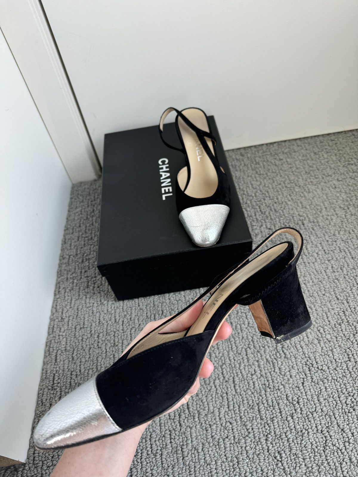 Chanel Women’s Cap Toe Slingback Pumps Suede Size US 5.5 / IT 35.5 - 6 Thumbnail
