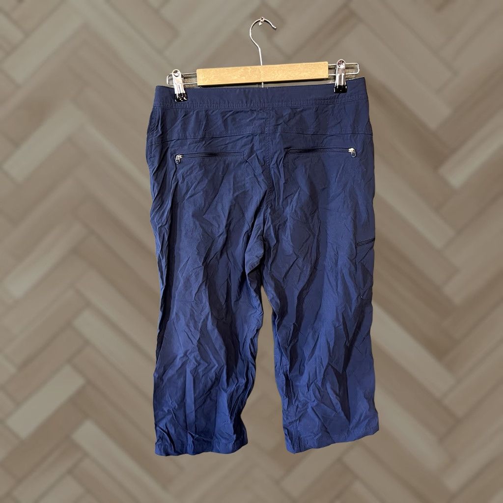 Vintage L.L Bean Women’s Capris Nylon Blue 8 Regular Pant Capri Outdoor Casual Travel Summer Women Size 30" / US 8 / IT 44 - 1 Thumbnail