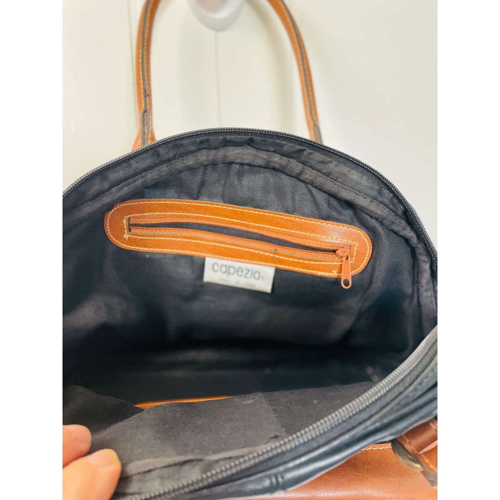 Other Vintage Carpezio Genuine Leather Black & Brown Y2K Purse Size ONE SIZE - 6 Thumbnail