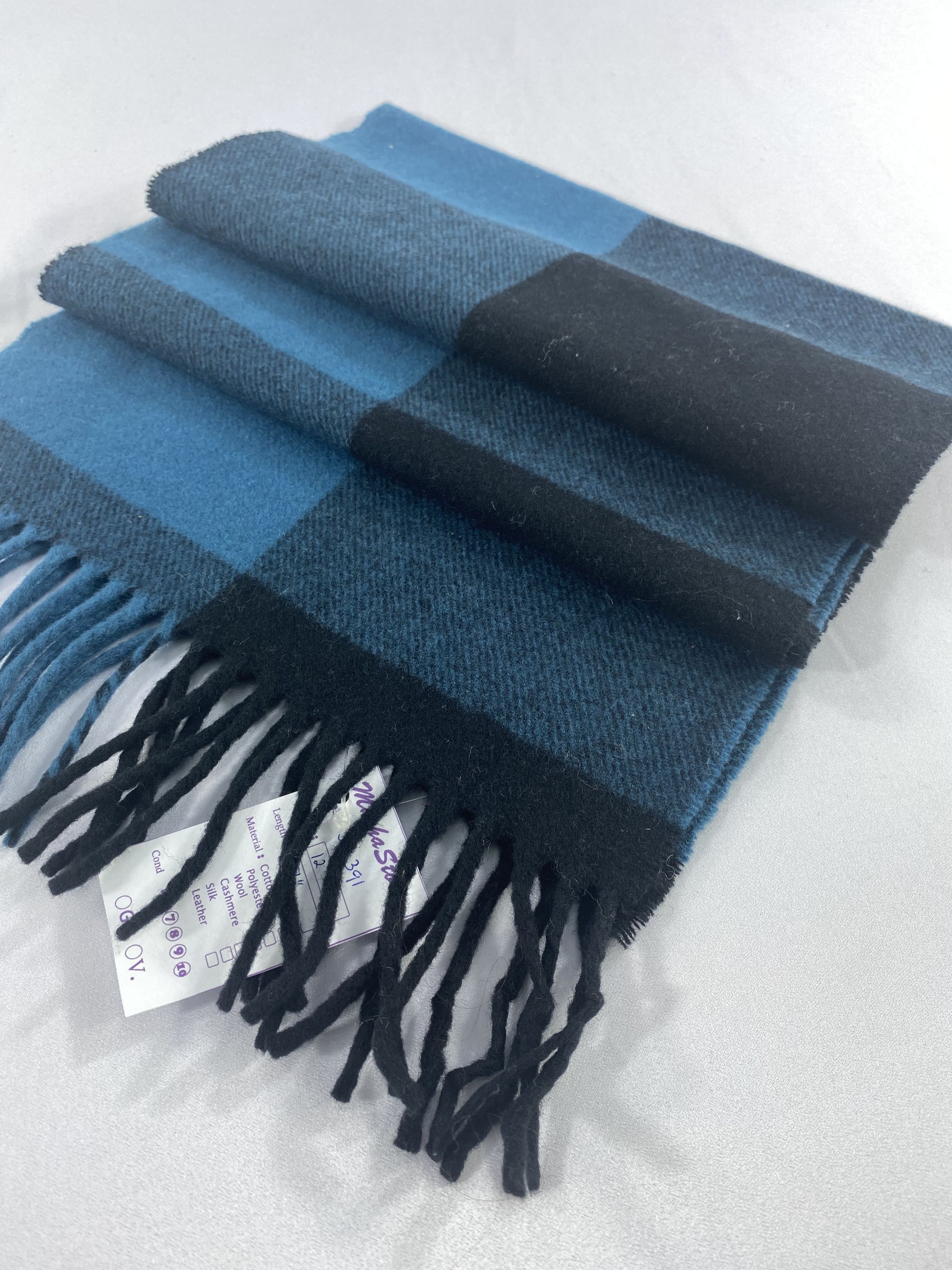 J.Crew J Crew Scarf / Muffler / Neckwear Size ONE SIZE - 2 Thumbnail