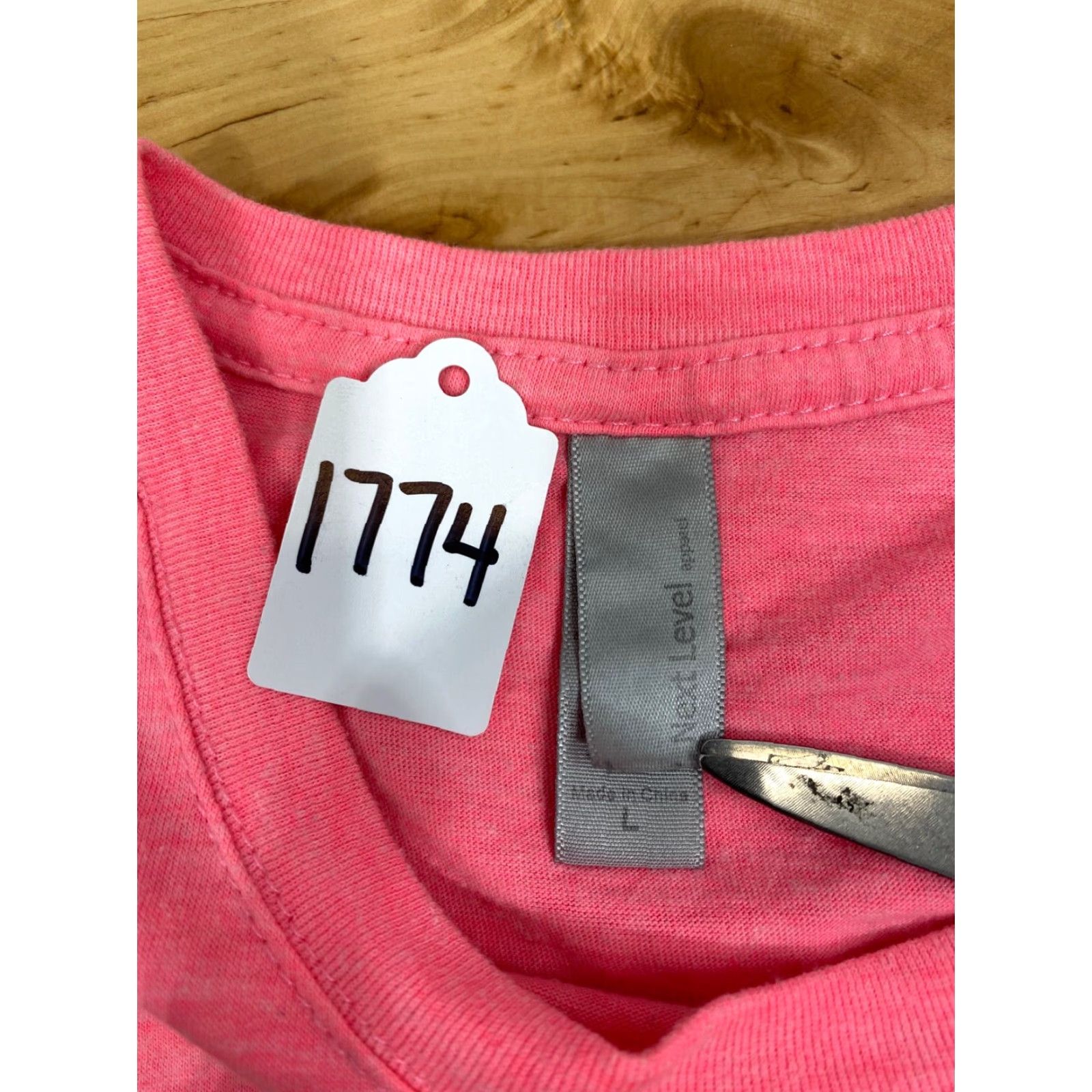 Next Level Next Level T-Shirt Peach Pink Short Sleeve Logo Crew Neck Women L Digital #1774 Size L / US 10 / IT 46 - 4 Thumbnail