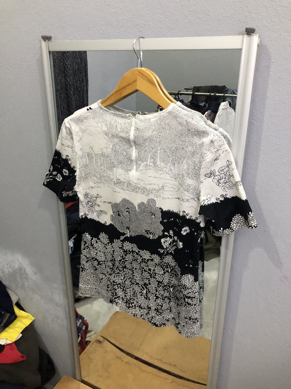 Hanae Mori Hanae Mori Japan Art Print Tee Nature Scene Size S / US 4 / IT 40 - 11 Thumbnail