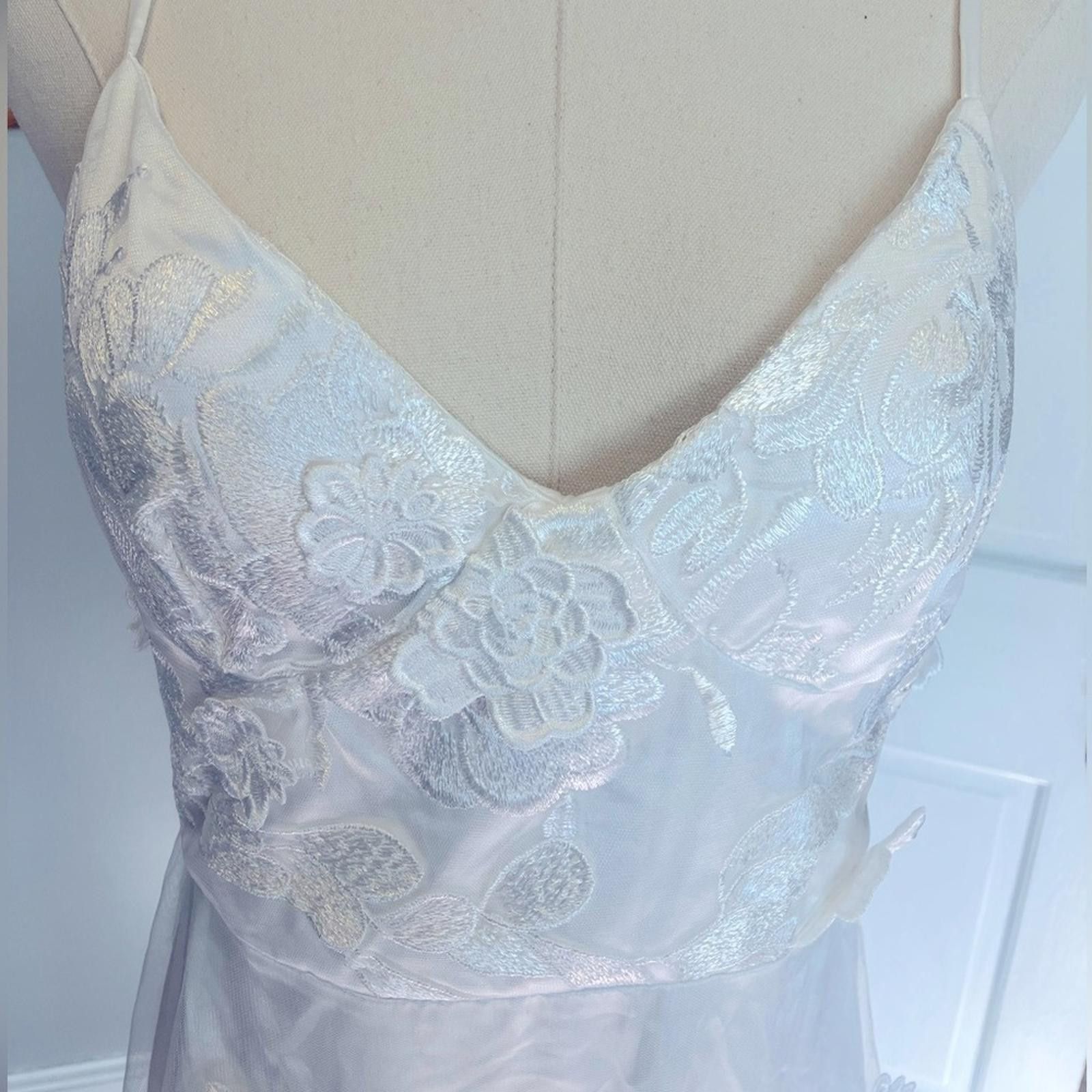 Lulus LULUS Bridal Wedding Elegant Floral Sexy Romantic Gown Size XL / US 12-14 / IT 48-50 - 4 Thumbnail
