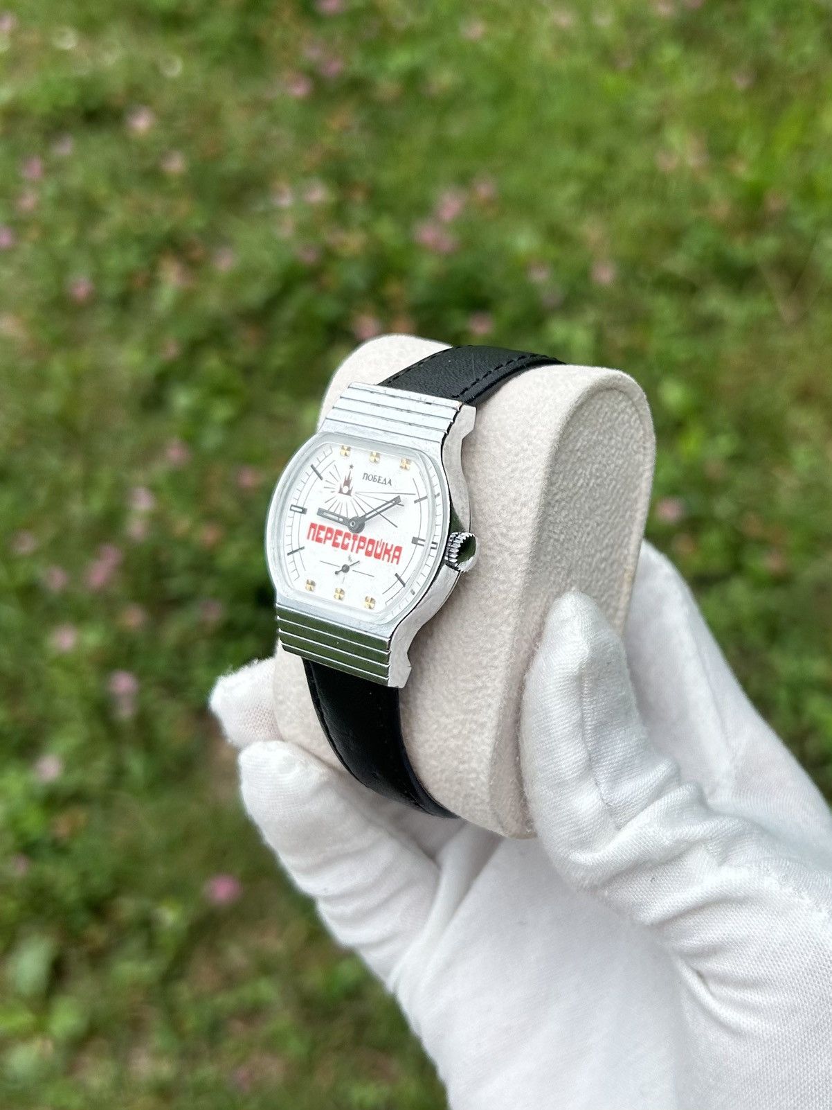 Vintage Vintage Watch Pobeda Soviet USSR Mechanical Authentic 1980s Size ONE SIZE - 6 Thumbnail