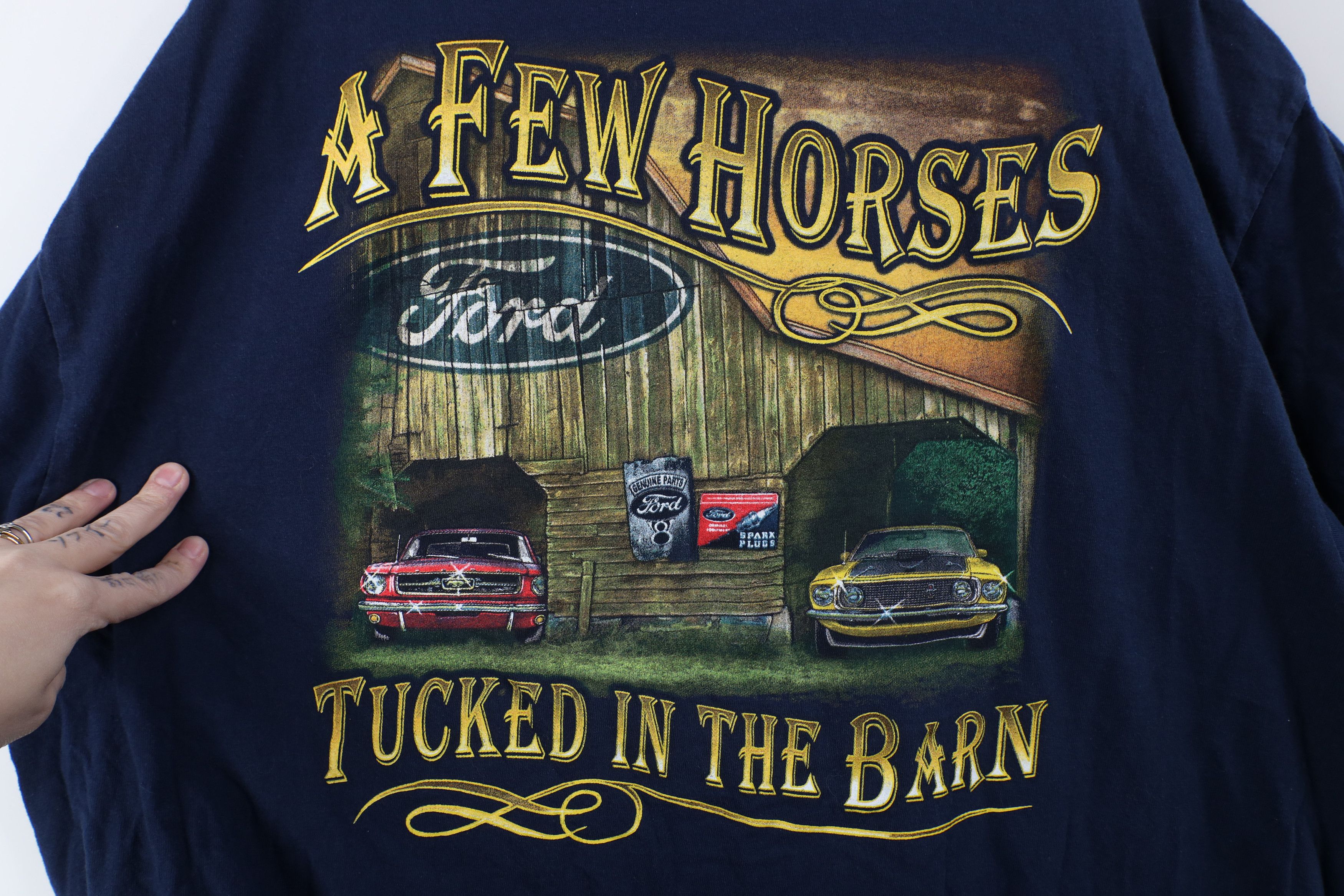 Vintage Vintage Y2K Ford Mustang Horses Tucked In the Barn T-Shirt Size US XXL / EU 58 / 5 - 11 Thumbnail