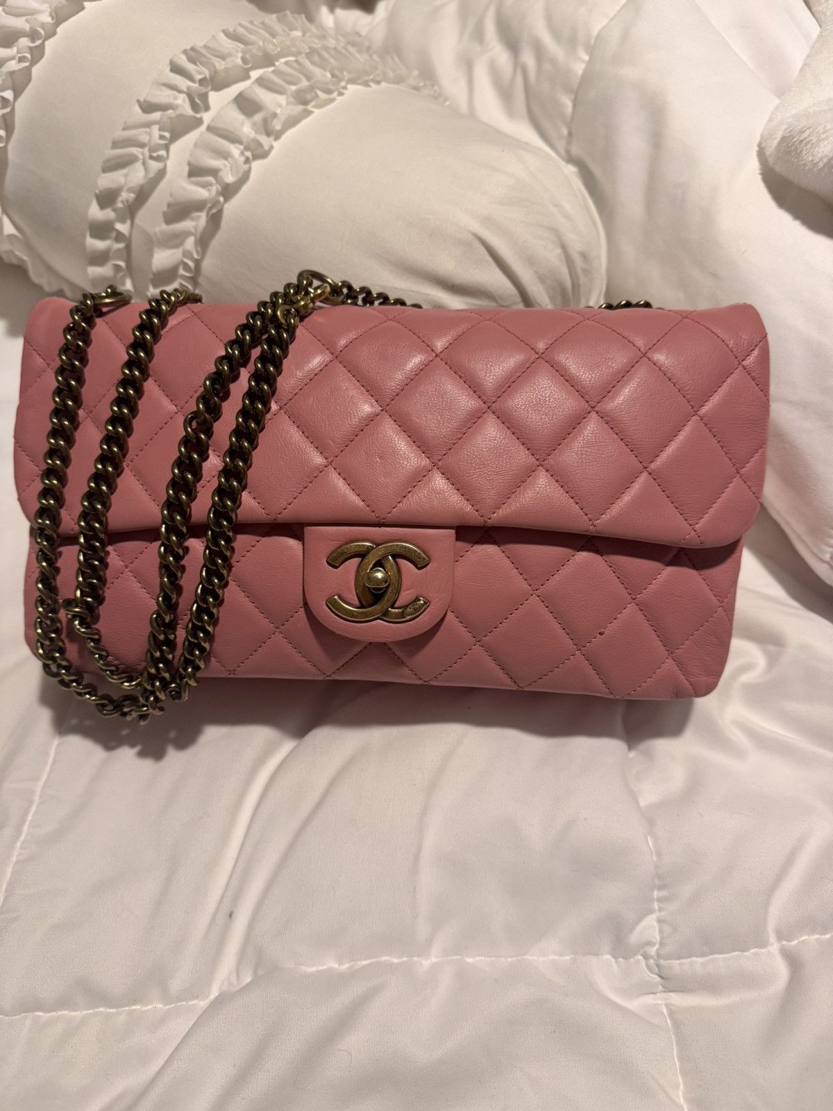 Chanel Chanel Pink Calfskin Leather Zipped Back Pocket Flap Bag Size ONE SIZE - 1 Thumbnail